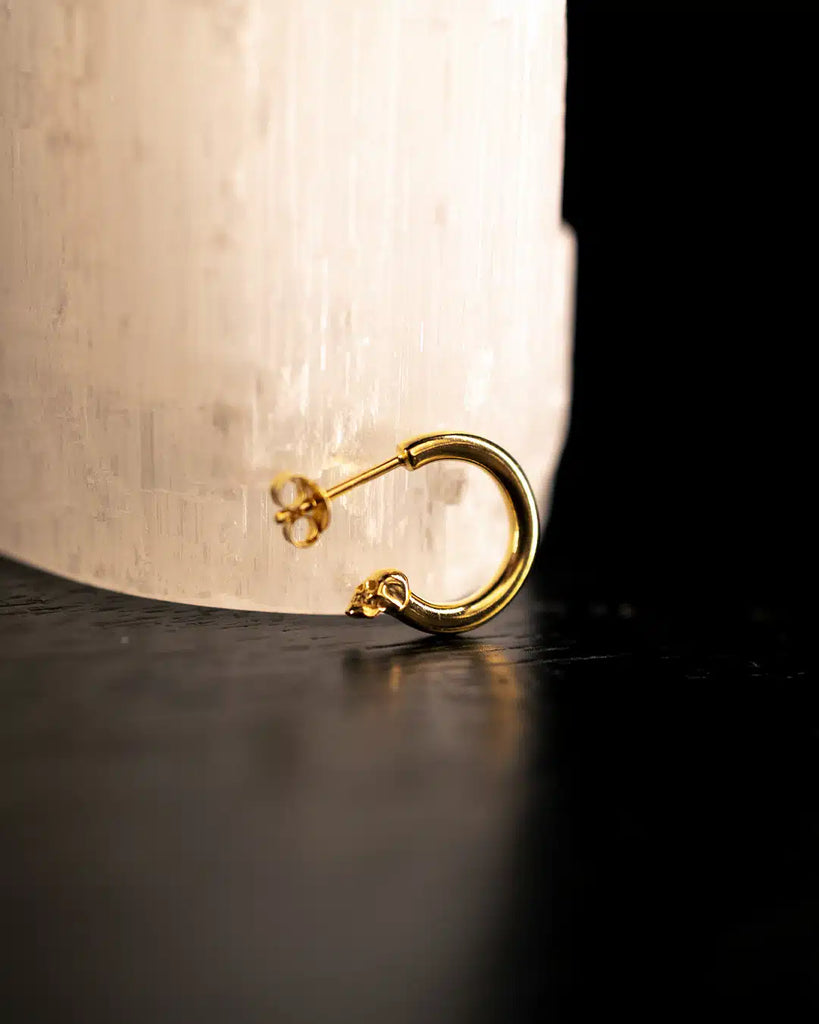 18ct Gold Plated Round Skull Hoop (Single)
