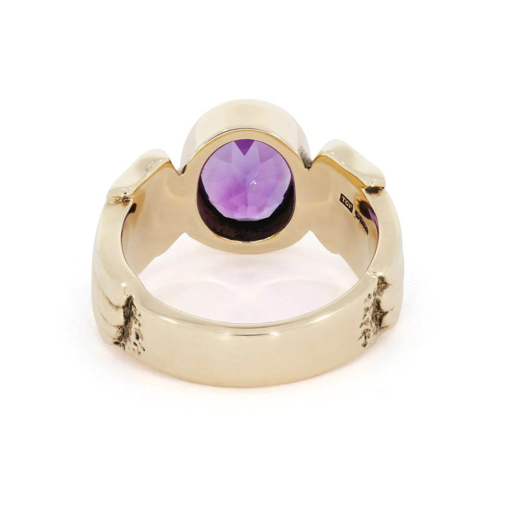 Solid 9ct Gold Winged Gem Ring with Faceted Purple Amethyst
