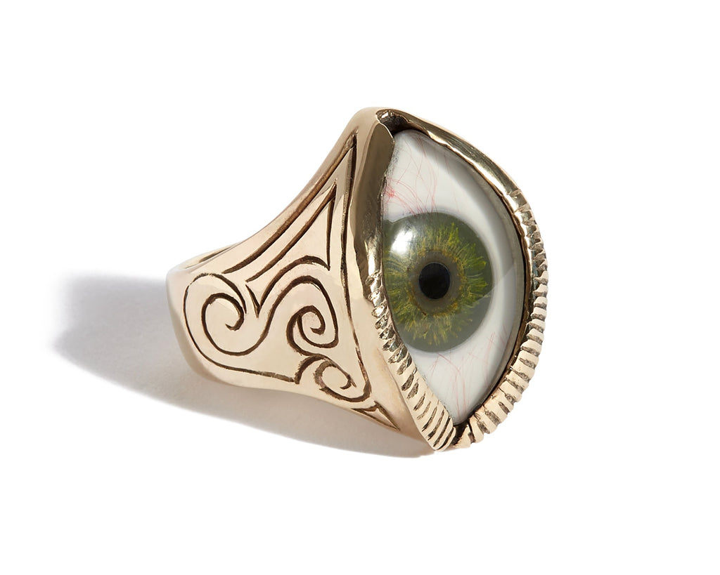 Solid 9ct Gold Engraved Eye Ring