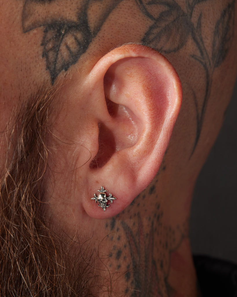 Skull & Fleur De Lis Ear Studs (Pair)