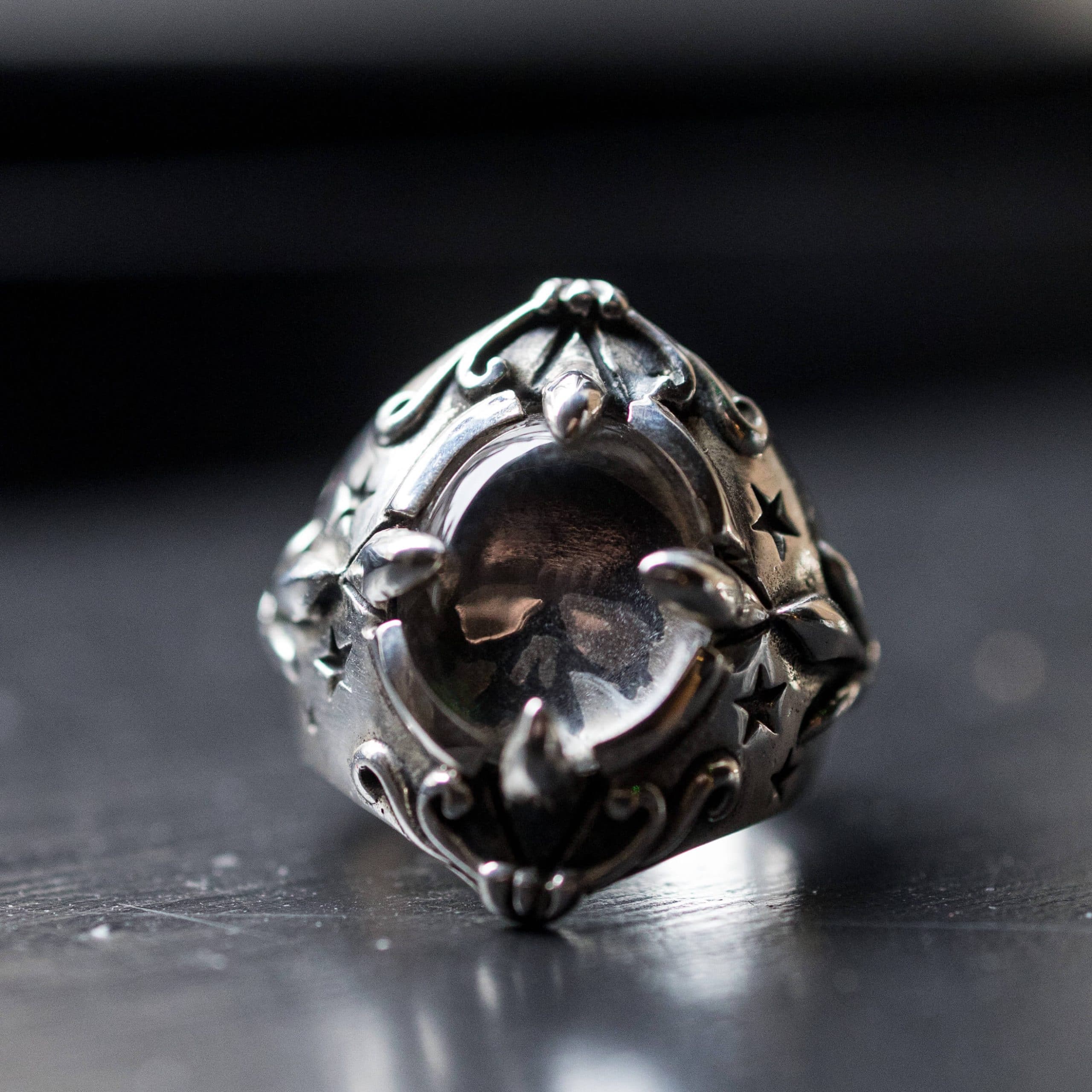 Decorative Stone Setting Ring - The Great Frog